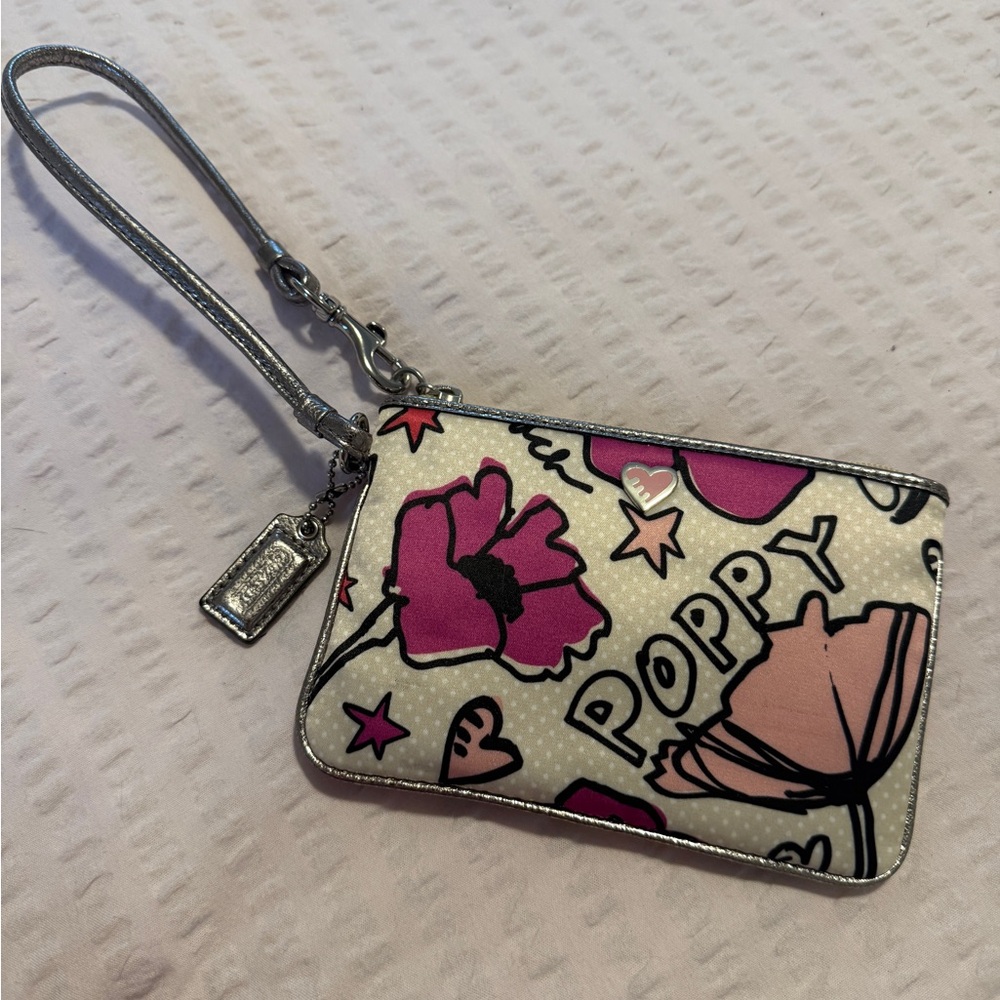 Vintage Coach Poppy Floral Wristlet in Pink & Silver